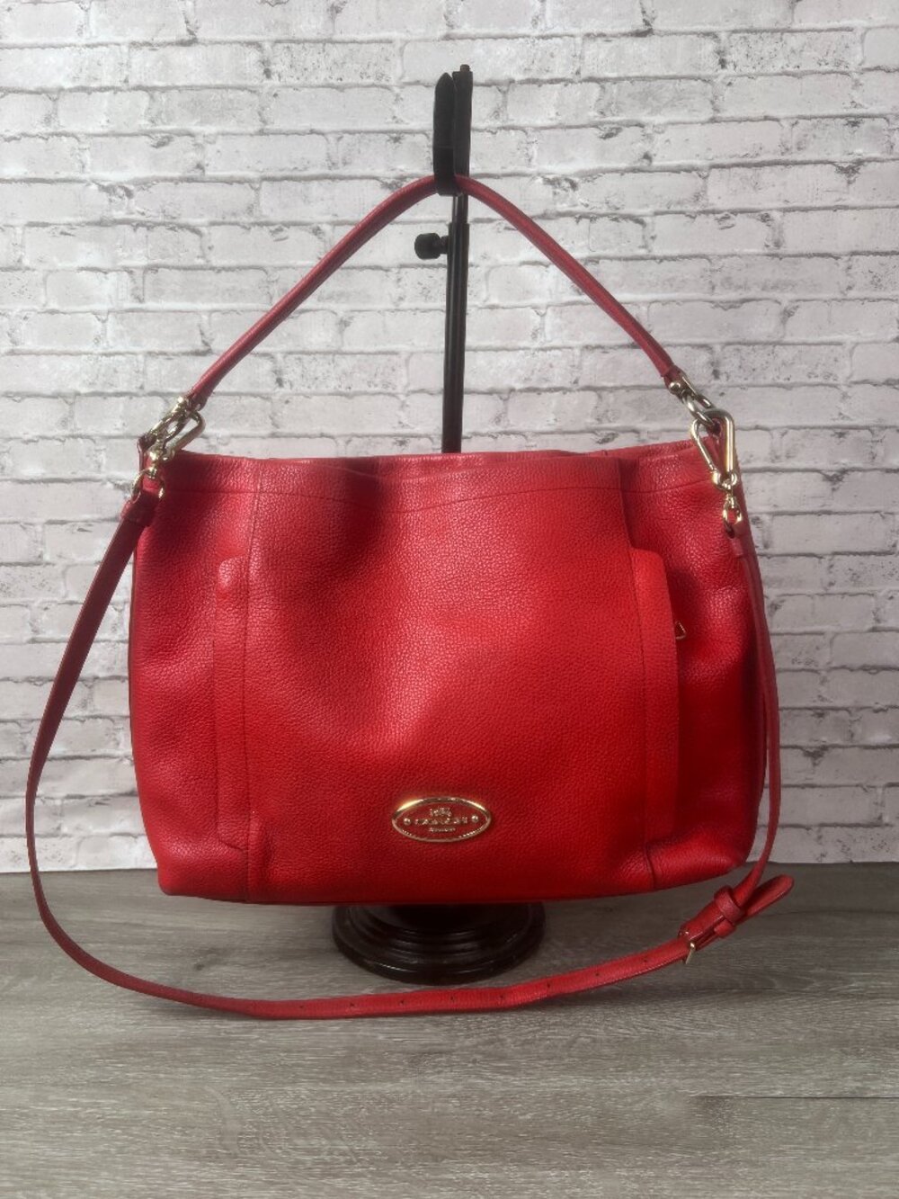 Coach F34312 Pebble Leather Scout Hobo- True Red